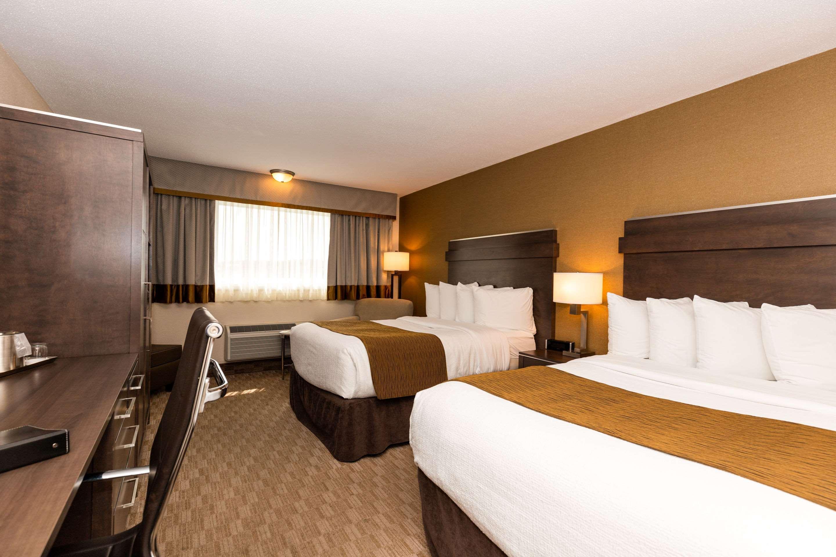 Quality Inn & Suites Матан Екстериор снимка