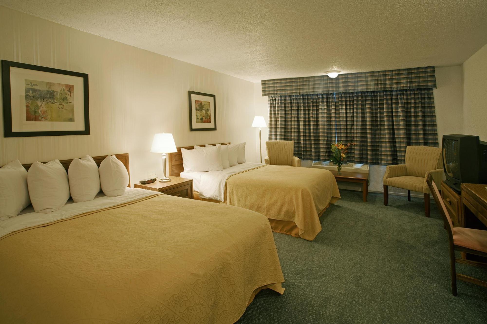 Quality Inn & Suites Матан Екстериор снимка