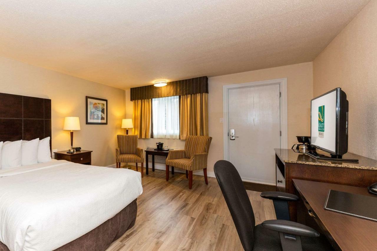 Quality Inn & Suites Матан Екстериор снимка
